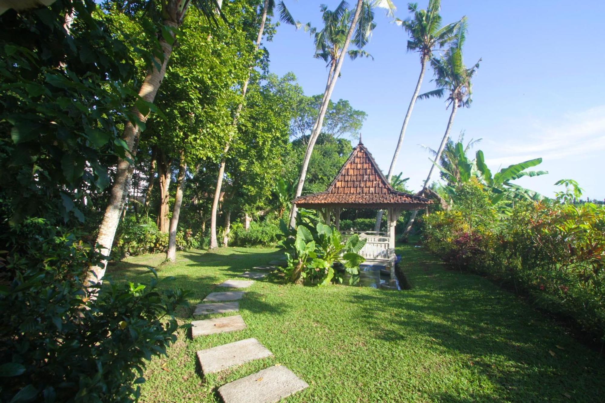 Mahamustika Riverside Canggu  Exterior photo